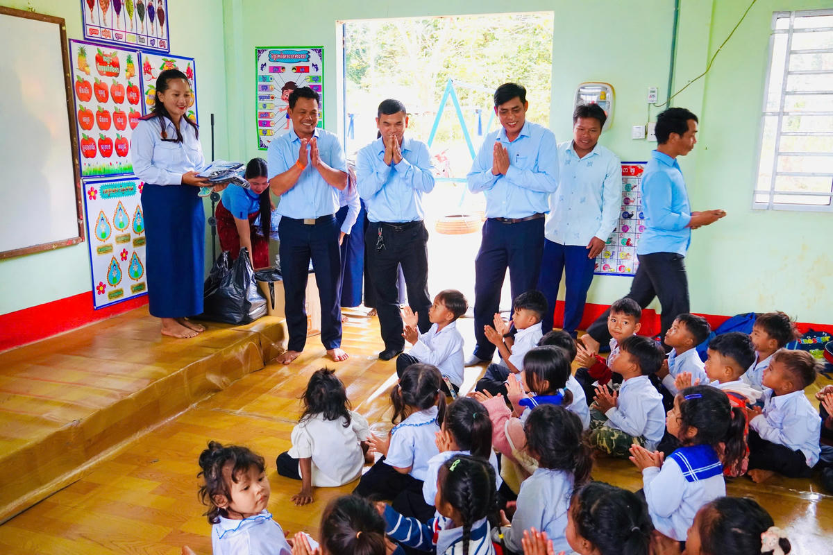 Chăm lo người lao động – nền tảng bền vững của Công ty Cổ phần Cao su Đắk Lắk