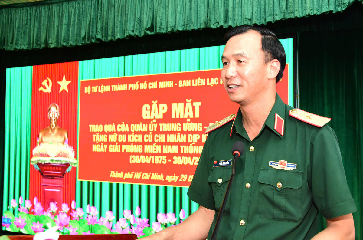 Thiếu tướng Phạm Như Quân, Phó Chính ủy Bộ Tư lệnh TP Hồ Chí Minh phát biểu. Ảnh: Minh Phương.