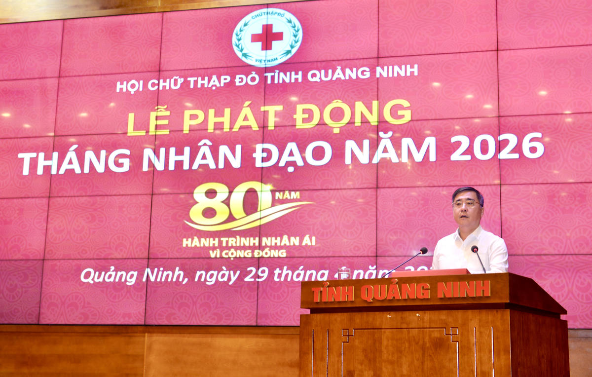 Phó Chủ tịch Thường trực Ủy ban MTTQ Việt Nam tỉnh Quảng Ninh Nguyễn Chí Thành phát biểu tại Lễ phát động.