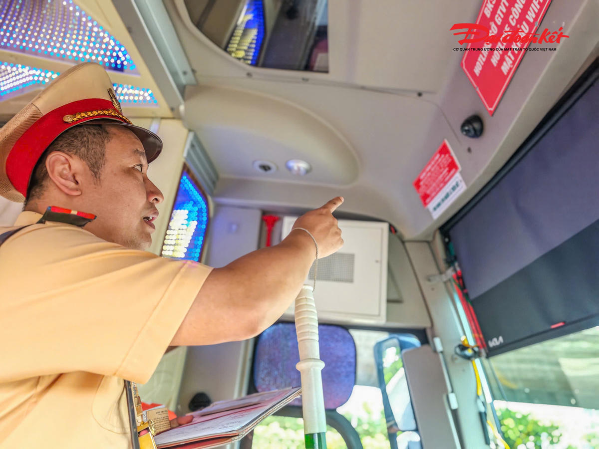 Với việc triển khai đồng bộ các giải pháp, lực lượng CSGT Thủ đô quyết tâm bảo đảm giao thông thông suốt, an toàn, phục vụ Nhân dân đi lại thuận tiện, góp phần để kỳ nghỉ lễ 30/4 và 1/5 diễn ra an toàn, trọn vẹn.