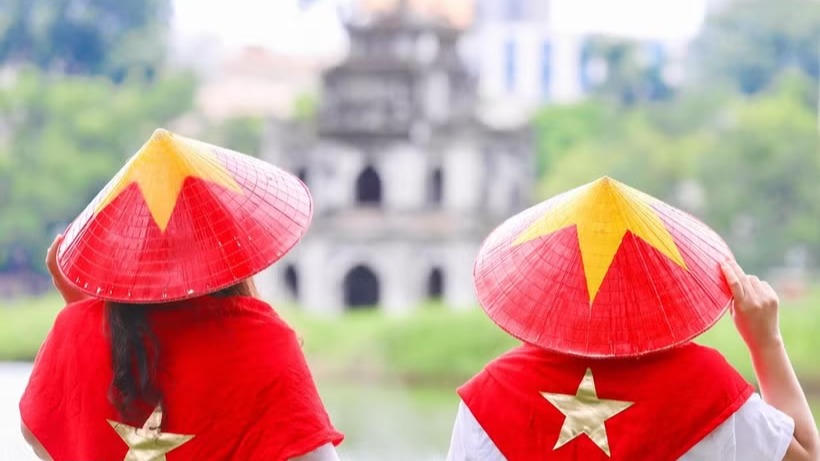 Một dải non sông - một tầm vóc Việt Nam vươn xa