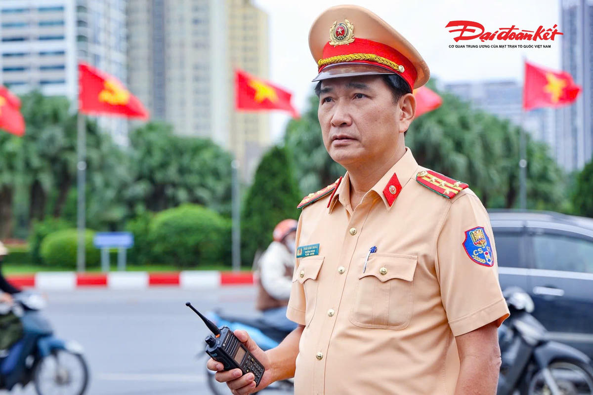 Đại tá Trần Đình Nghĩa, Trưởng phòng CSGT Hà Nội.