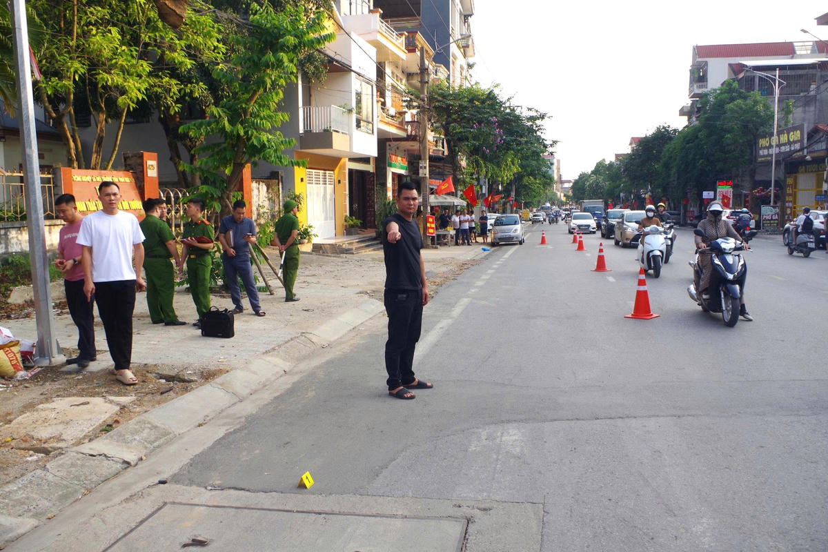 Cơ quan Công an tỉnh Thái Nguyên dựng lại hiện trường vụ tai nạn.