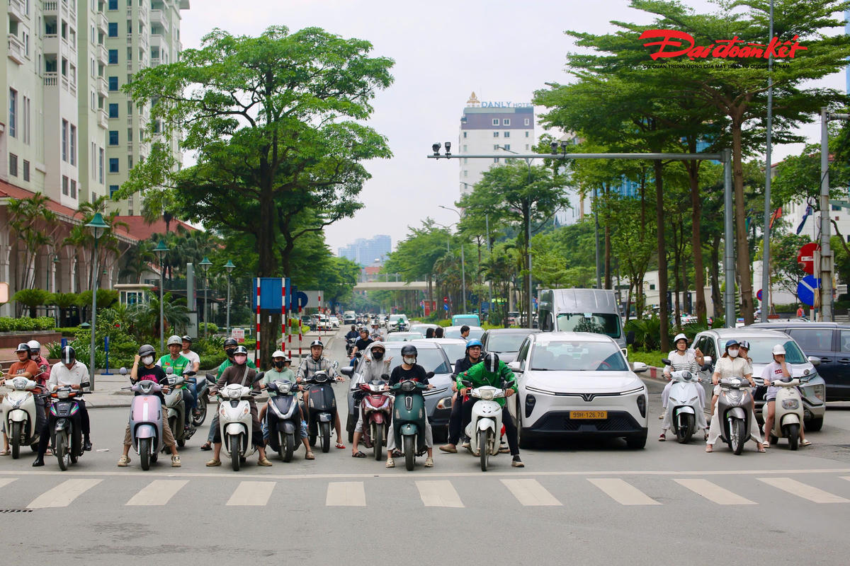 Giao thông Hà Nội ngày cuối kỳ nghỉ lễ: Cửa ngõ ổn định, nội thành thông thoáng