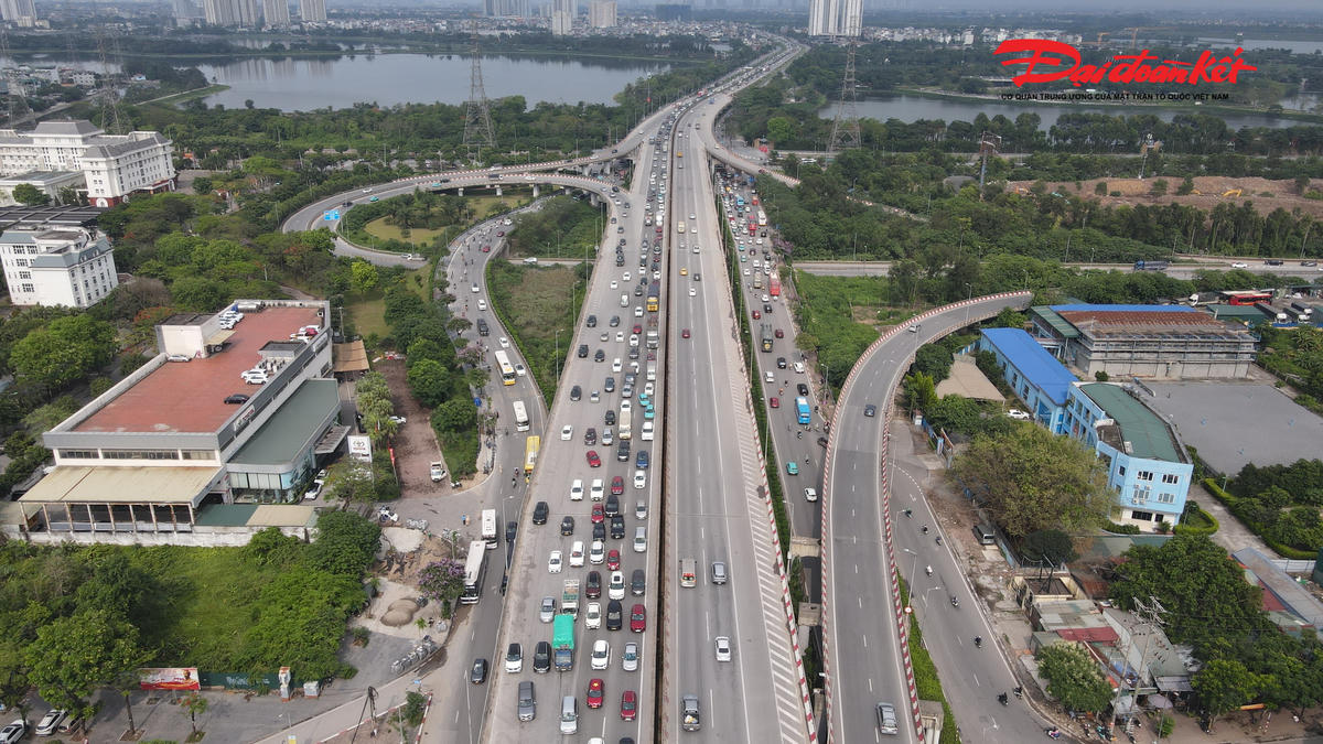 Giao thông Hà Nội ngày cuối kỳ nghỉ lễ: Cửa ngõ ổn định, nội thành thông thoáng