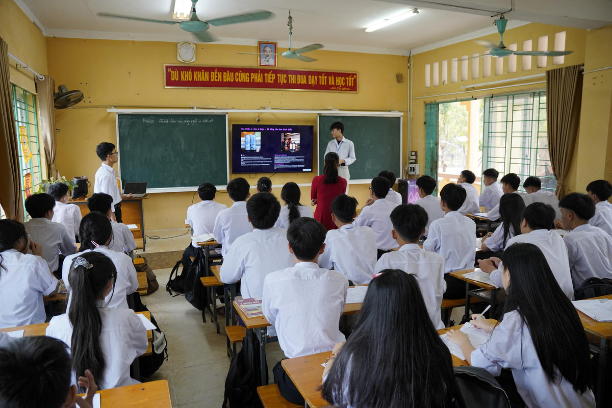Cơ sở vật chất tại nhà trường đang từng bước được nâng cao theo thời gian. Ảnh: Đình Minh