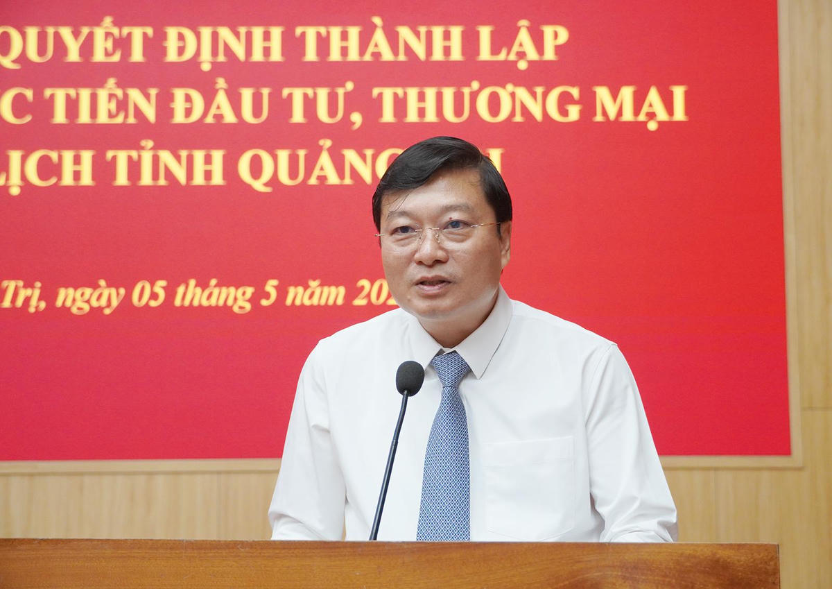 Ông Lê Hồng Vinh, Chủ tịch UBND tỉnh phát biểu tại hội nghị. Ảnh: CTTĐT Quảng Trị.