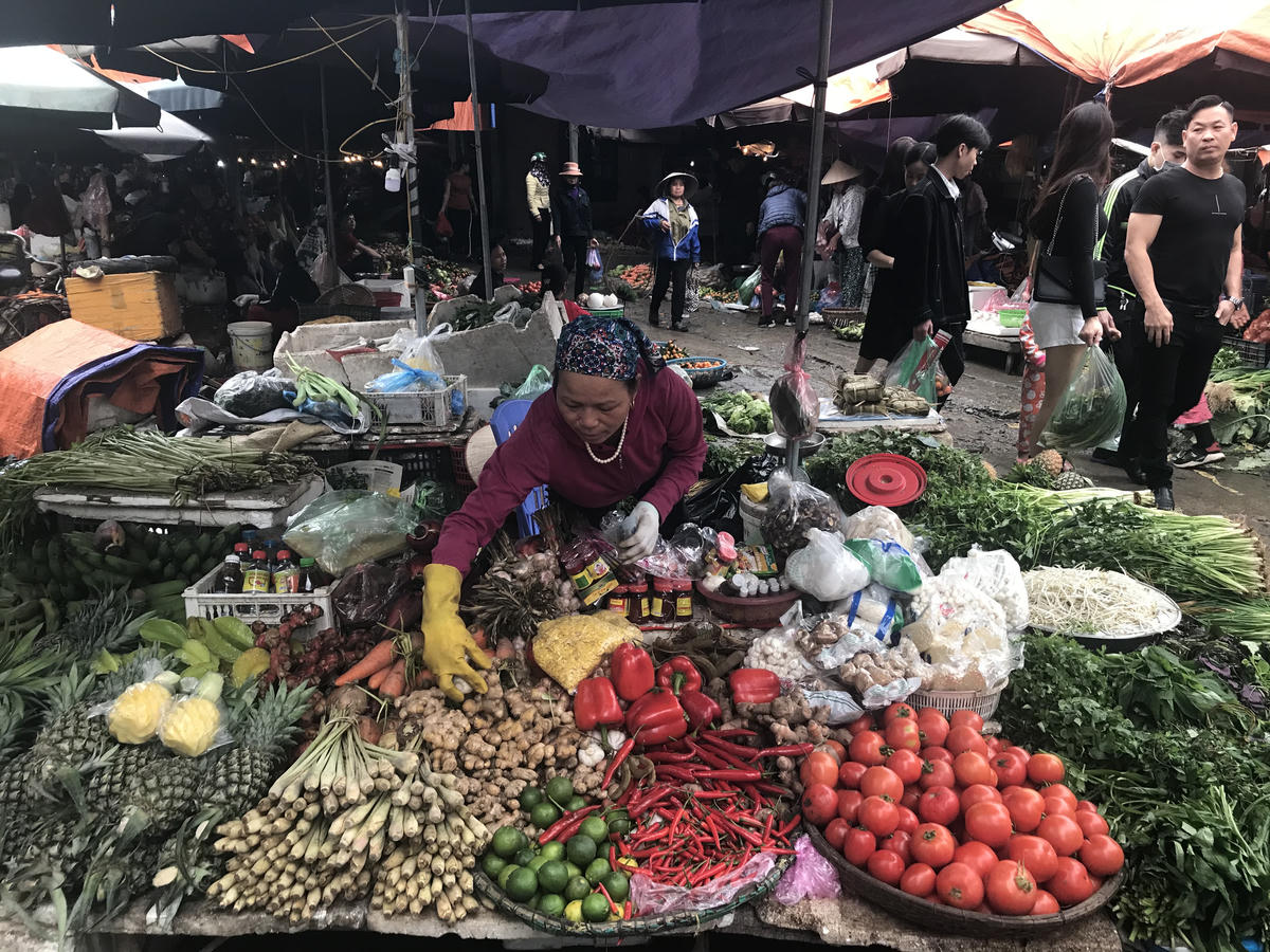 Áp lực “bão giá”
