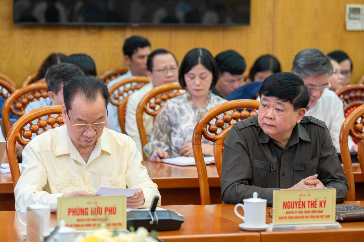 Các đại biểu tham dự Hội thảo. Ảnh: Phạm Thắng