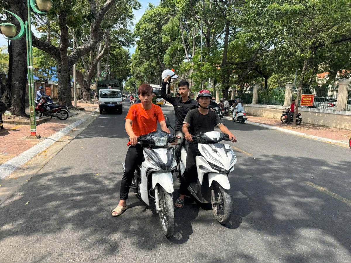 TP Hồ Chí Minh: Công an tạm giữ 3 đối tượng để điều tra hành vi 'Gây rối trật tự công cộng'