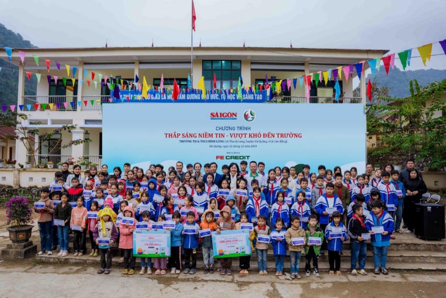 FE CREDIT đã dành hơn 2,7 tỷ đồng cho các chương trình hỗ trợ cộng đồng trên toàn quốc trong giai đoạn 2024 - 2026