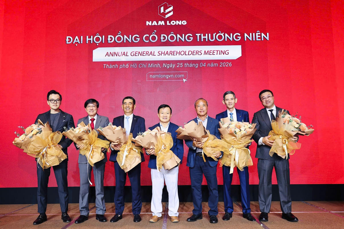 Các thành viên HĐQT nhiệm kỳ mới.