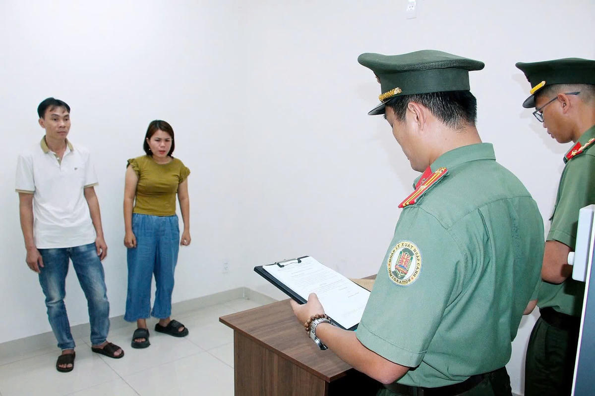 Hai đối tượng bị khởi tố. Ảnh: CA.