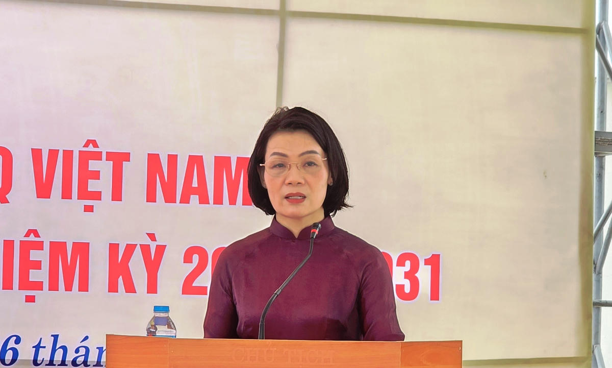 Phó Chủ tịch Thường trực Ủy ban MTTQ tỉnh Thanh Hóa Đỗ Thị Toán, phát biểu tại buổi lễ. Ảnh: Nguyễn Chung.