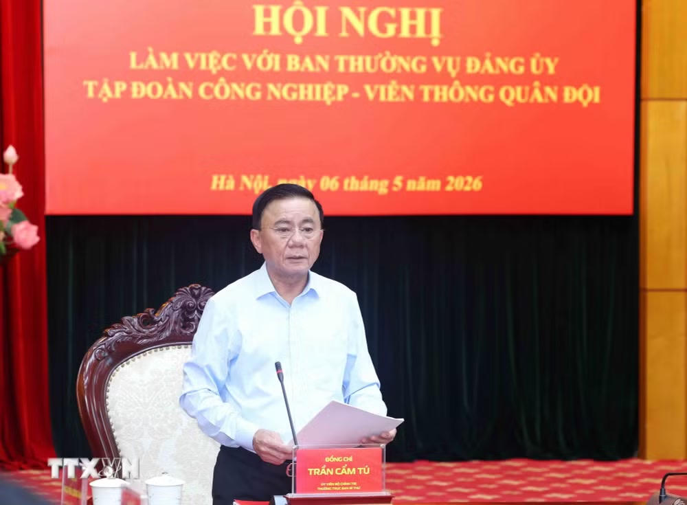 ttxvn-doan-kiem-tra-giam-sat-so-12-cua-bo-chinh-tri-lam-viec-voi-ban-thuong-vu-dang-uy-tap-doan-viettel-6.jpg