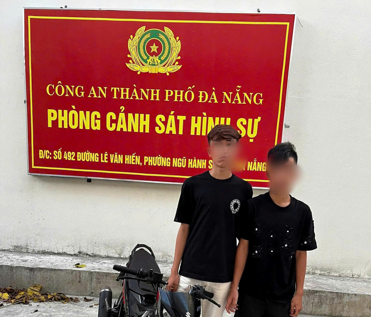 Các đối tượng tại cơ quan Công an. Ảnh: CA Đà Nẵng.