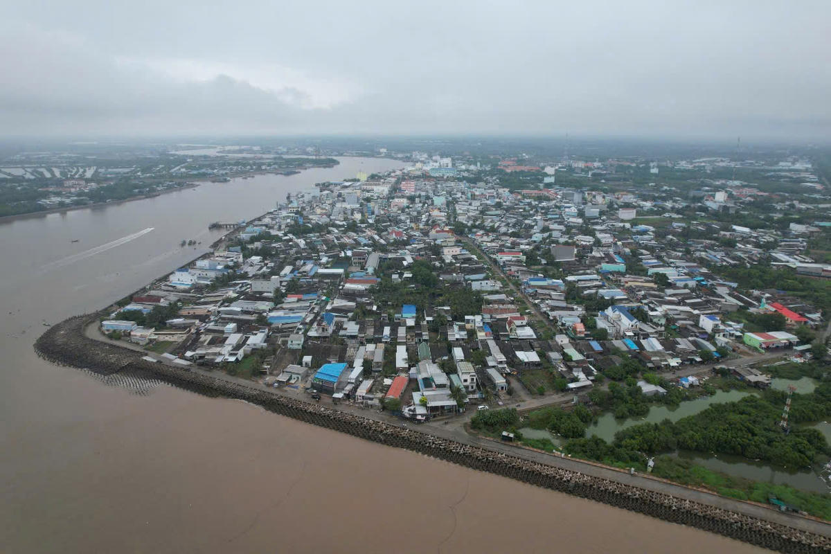 Cửa biển Gành Hào ( Cà Mau) dễ bị tác động khi ngập lụt, nước biển dâng. Ảnh: Nguyên Du.