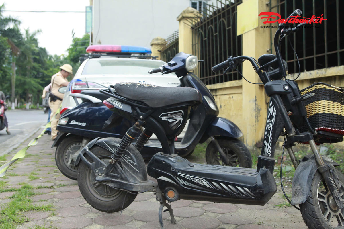 Bên cạnh việc xử lý các hành vi vi phạm phổ biến, lực lượng CSGT còn tăng cường tuần tra lưu động để phát hiện các trường hợp “độ” xe máy điện nhằm tăng tốc độ hoặc thay đổi kết cấu phương tiện.