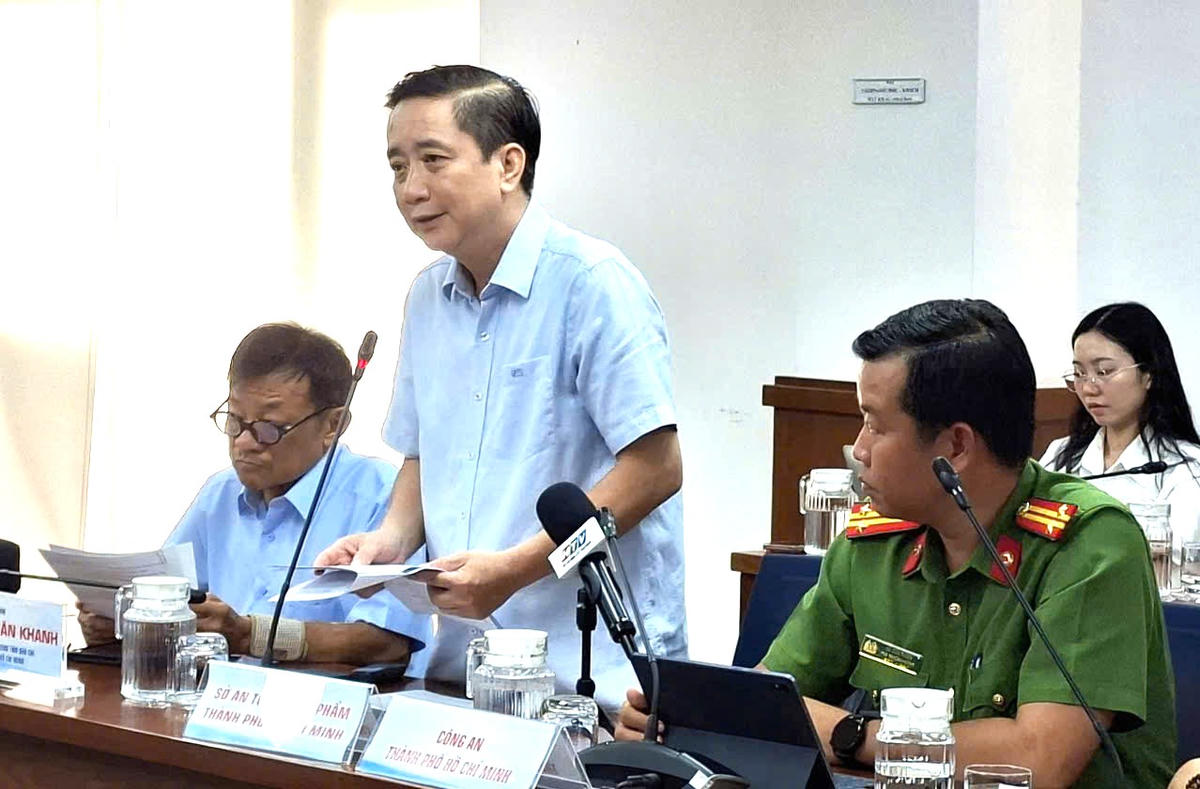 Lãnh đạo Sở&nbsp;An toàn thực phẩm TP Hồ Chí Minh chia sẻ thông tin về tình trạng ngộ độc thực phẩm trên địa bàn thành phố. Ảnh: S.X