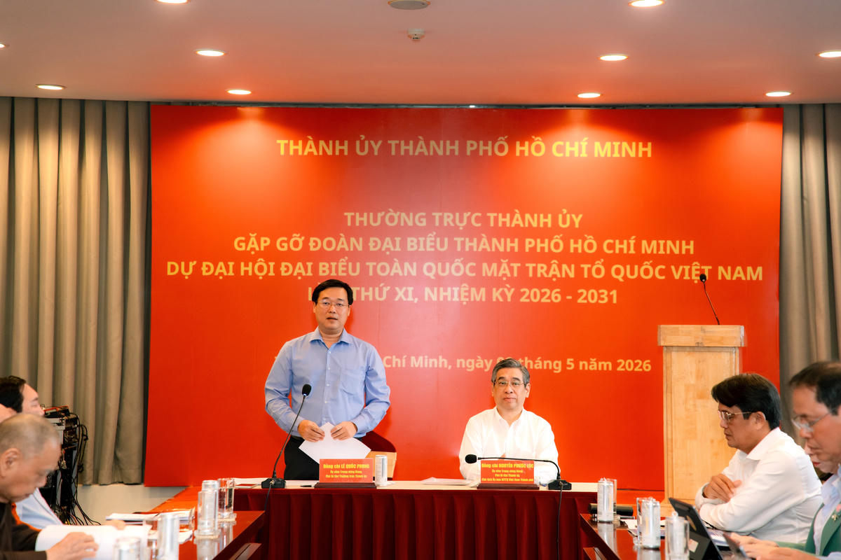 Phó Bí thư Thường trực Thành ủy TP Hồ Chí Minh Lê Quốc Phong phát biểu giao nhiệm vụ. Ảnh: Q.T.