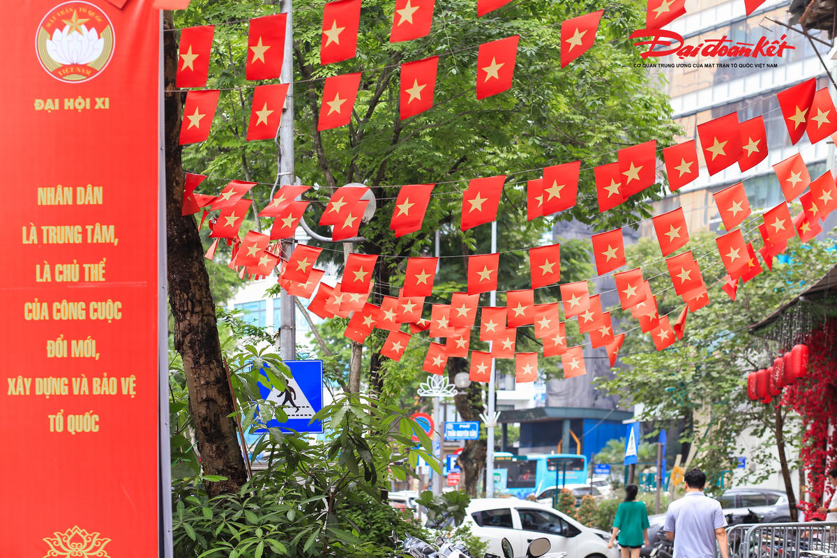 Đại hội đại biểu toàn quốc Mặt trận Tổ quốc Việt Nam là  dấu mốc lịch sử, mở đầu cho nhiệm kỳ vận hành bộ máy với tầm vóc và chặng đường phát triển mới khi các tổ chức chính trị - xã hội và các hội quần chúng do Đảng, Nhà nước giao nhiệm vụ về trực thuộc Mặt trận Tổ quốc Việt Nam. Ảnh: Quang Vinh.