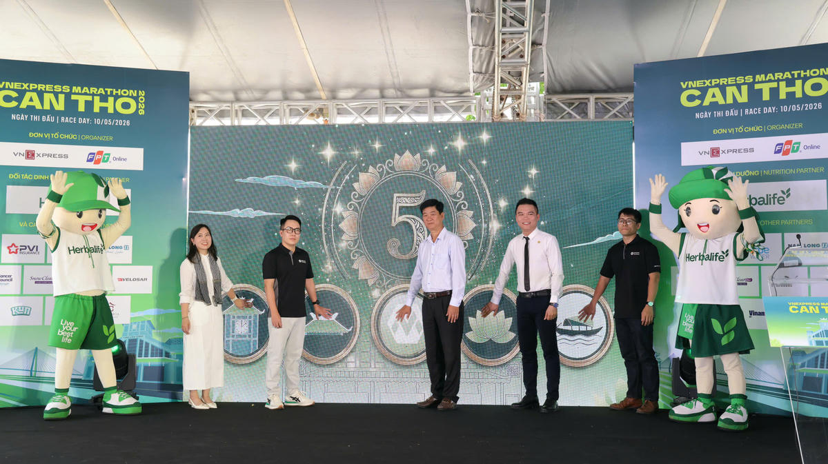 Khai mạc&nbsp;VnExpress marathon Cần Thơ 2026. Ảnh: Trung Phạm