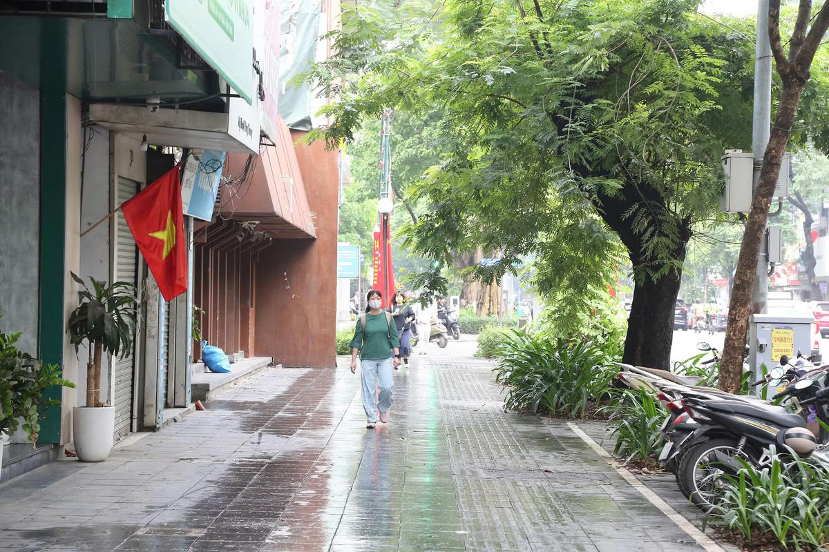 Phường Cửa Nam quyết liệt xử lý các 'điểm nghẽn' trật tự đô thị