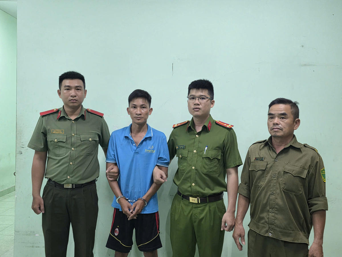 TP Hồ Chí Minh: Tạm giữ người đàn ông đánh con riêng của 'vợ hờ' 