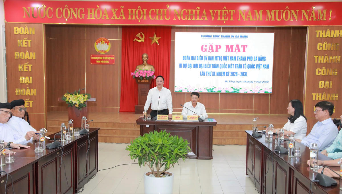 Ông Lê Trí Thanh, Chủ tịch Ủy ban MTTQ Việt Nam TP Đà Nẵng phát biểu gặp buổi gặp mặt. Ảnh: TT.