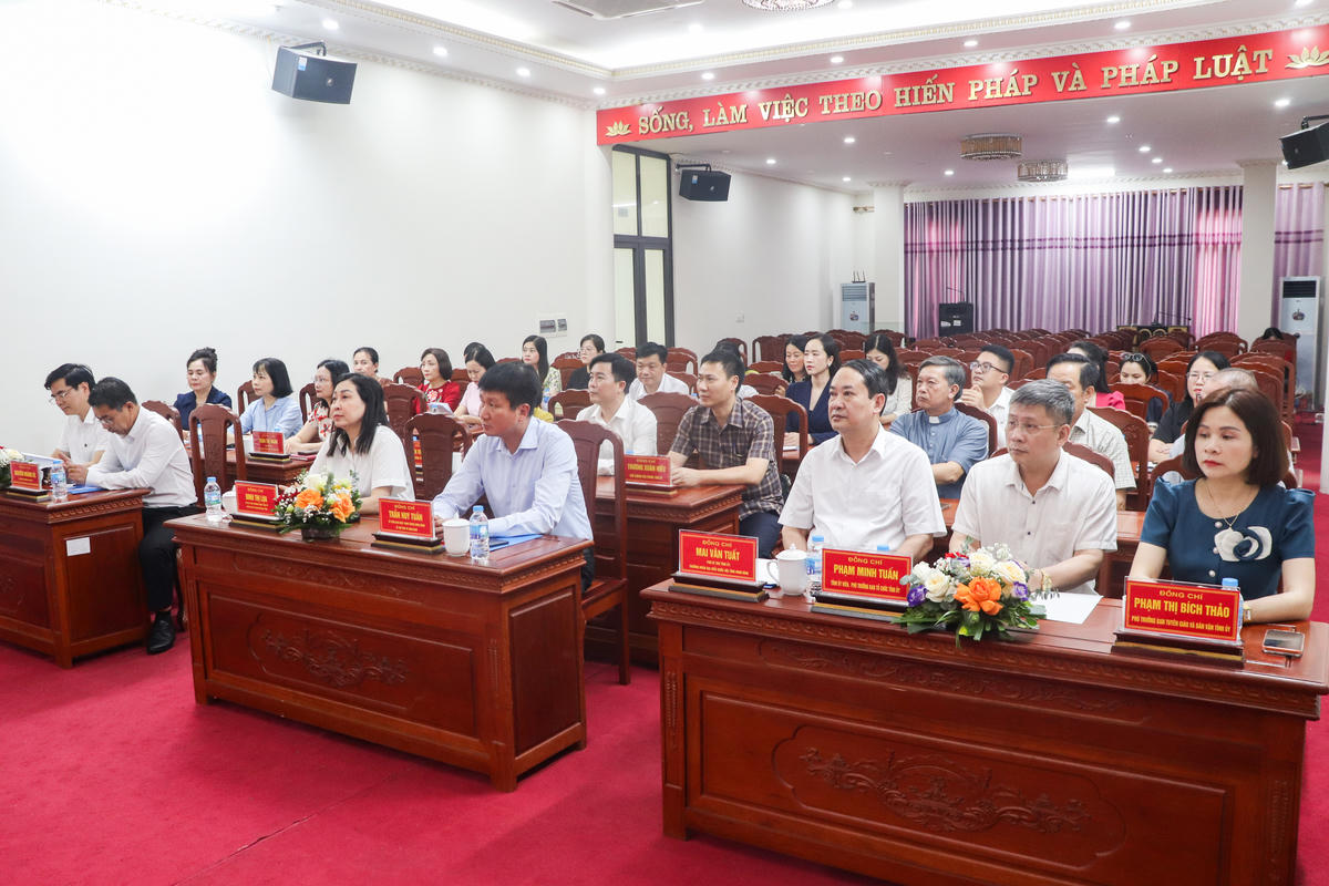 Các đại biểu dự gặp mặt. Ảnh: Đình Minh