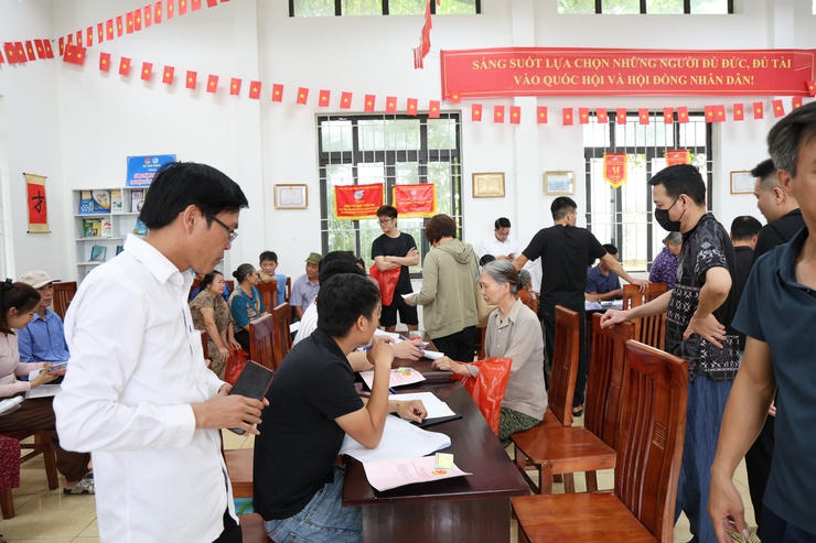 Tam Hưng không chỉ tập trung vào mục tiêu bàn giao mặt bằng đúng tiến độ mà còn chú trọng bảo đảm đời sống người dân sau thu hồi đất.Ảnh: T.H