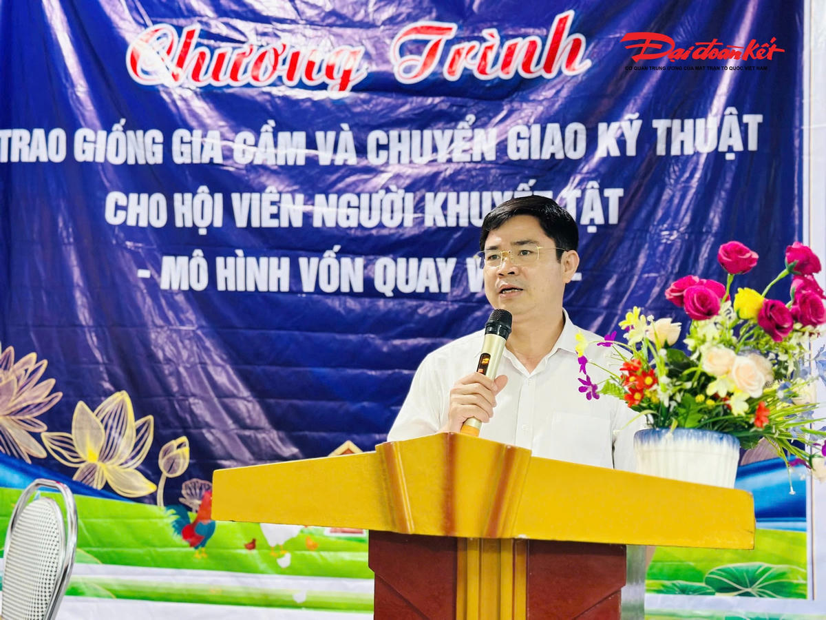 Ông Trình Văn Nhã - Bí thư Đảng uỷ xã Đại Đồng phát biểu tại buổi lễ. Ảnh: MrT