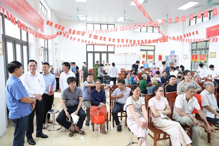 Nhờ làm tốt công tác dân vận, đối thoại trực tiếp, lắng nghe tâm tư, nguyện vọng của nhân dân, đa số các hộ dân đều đồng thuận, thống nhất cao với chủ trương thực hiện dự án. Ảnh: T.H