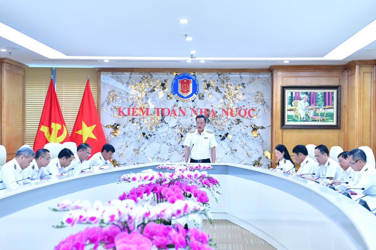 Tổng Kiểm toán Nguyễn Hữu Nghĩa chủ trì cuộc họp Lãnh đạo Kiểm toán nhà nước mở rộng