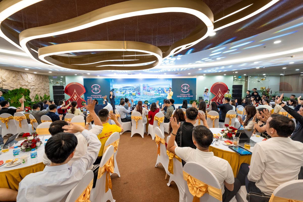 Sự kiện ráp căn tại Hà Nội bùng nổ với không khí cạnh tranh nghẹt thở ngay từ những phút đầu