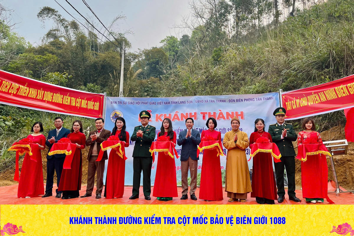 Chư tăng và đồng bào Phật tử tỉnh Lạng Sơn luôn gương mẫu chấp hành chủ trương của Đảng, chính sách pháp luật của Nhà nước; tích cực hưởng ứng các phong trào thi đua yêu nước, các cuộc vận động do MTTQ phát động