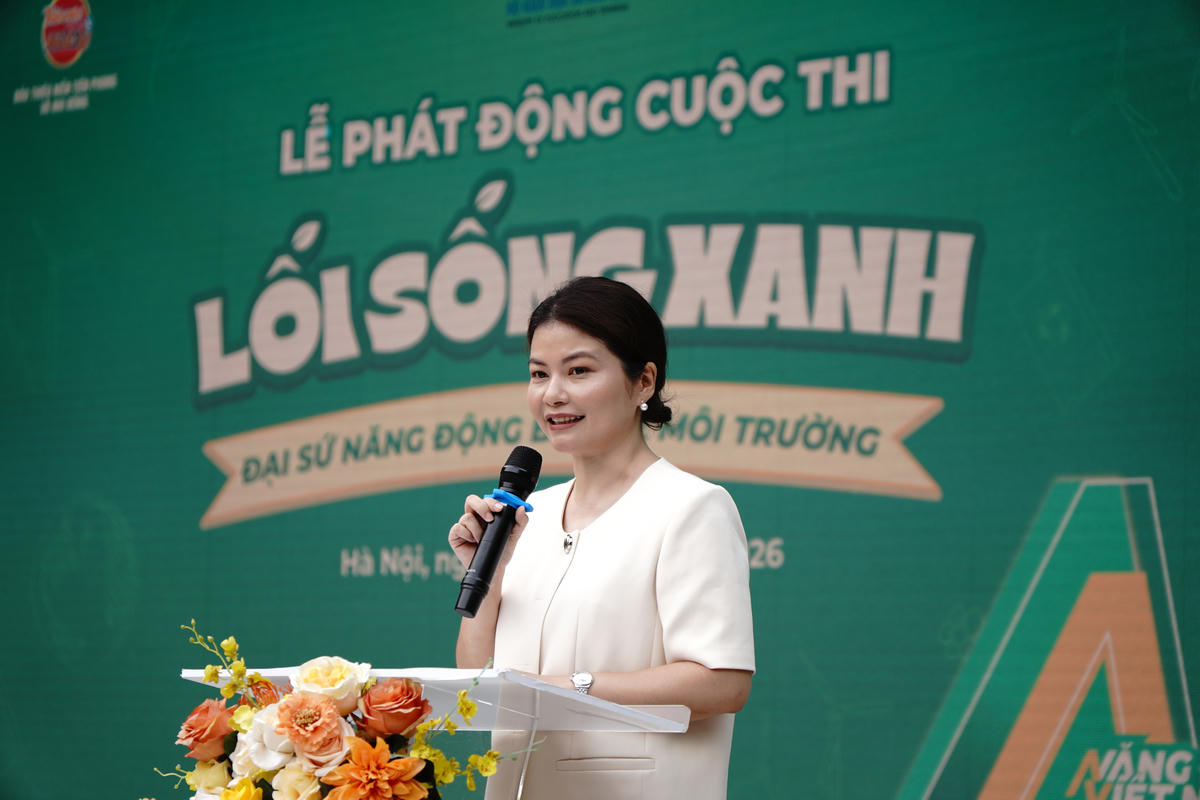 Bà Lê Thị Hoài Thương, đại diện Công ty TNHH Nestlé Việt Nam bày tỏ những giá trị và thói quen tốt được hình thành từ khi còn đi học sẽ theo các em suốt hành trình trưởng thành.