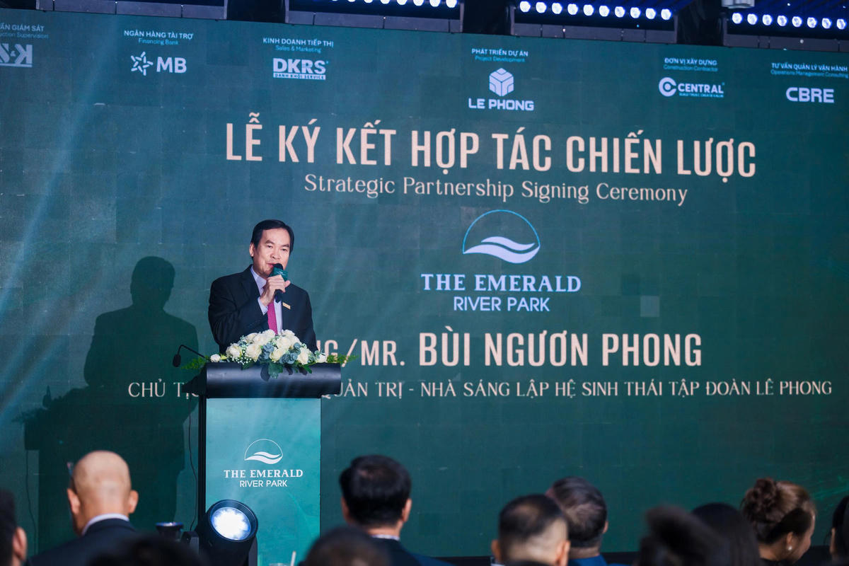 Ông Bùi Ngươn Phong – Chủ tịch HĐQT, Nhà sáng lập Hệ sinh thái Tập đoàn Lê Phong phát biểu tại sự kiện ký kết hợp tác sáng 11/5.