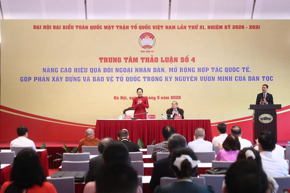 Toàn cảnh phiên thảo luận tại Tổ số 4(Ảnh: Lê Khánh)
