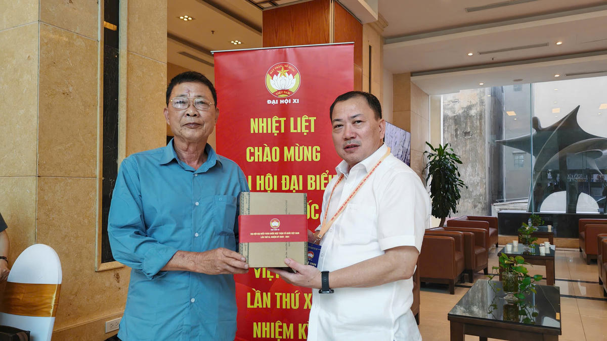 Tại Đại hội đại biểu toàn quốc MTTQ lần thứ XI, Minh Long gửi tới các đại biểu món quà mang theo một thông điệp rất cụ thể: Hướng đến sức khỏe cộng đồng và lối sống bền vững thông qua những hành động thiết thực