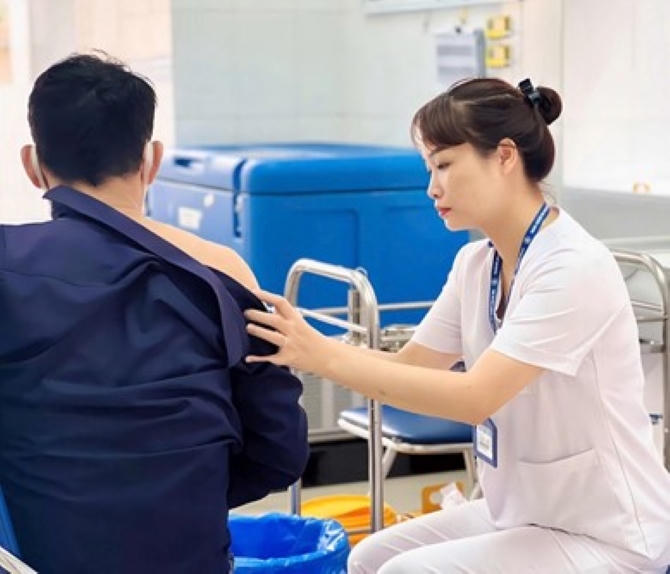Tiêm vaccine phòng dại cho người bị phơi nhiễm tại Trung tâm
Kiểm soát bệnh tật thành phố Hà Nội