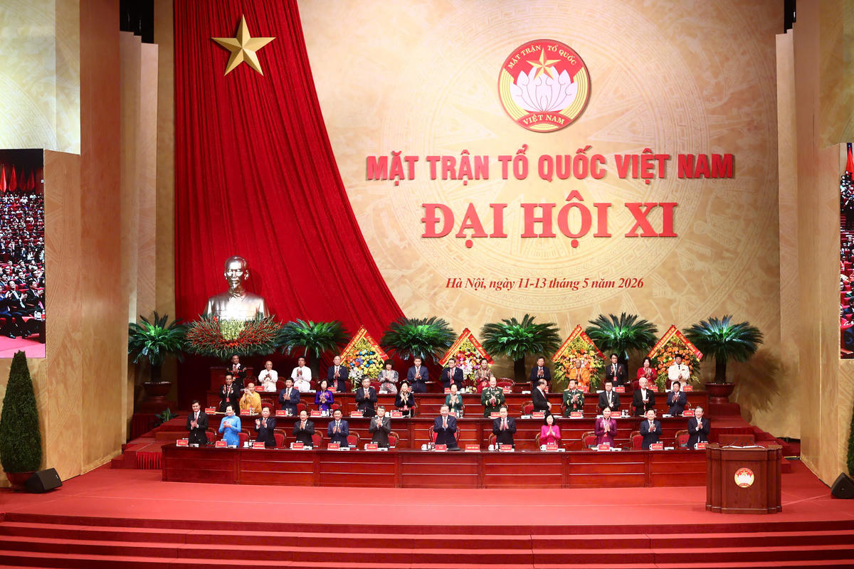 Đoàn Chủ tịch Đại hội điều hành phiên trọng thể.