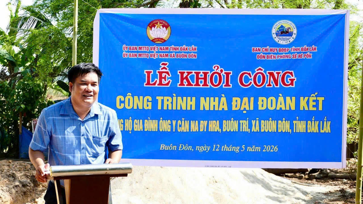 Ông Buôn Krông Duy Phú, Chủ tịch Ủy ban MTTQ Việt Nam xã Buôn Đôn phát biểu. Ảnh:TA.