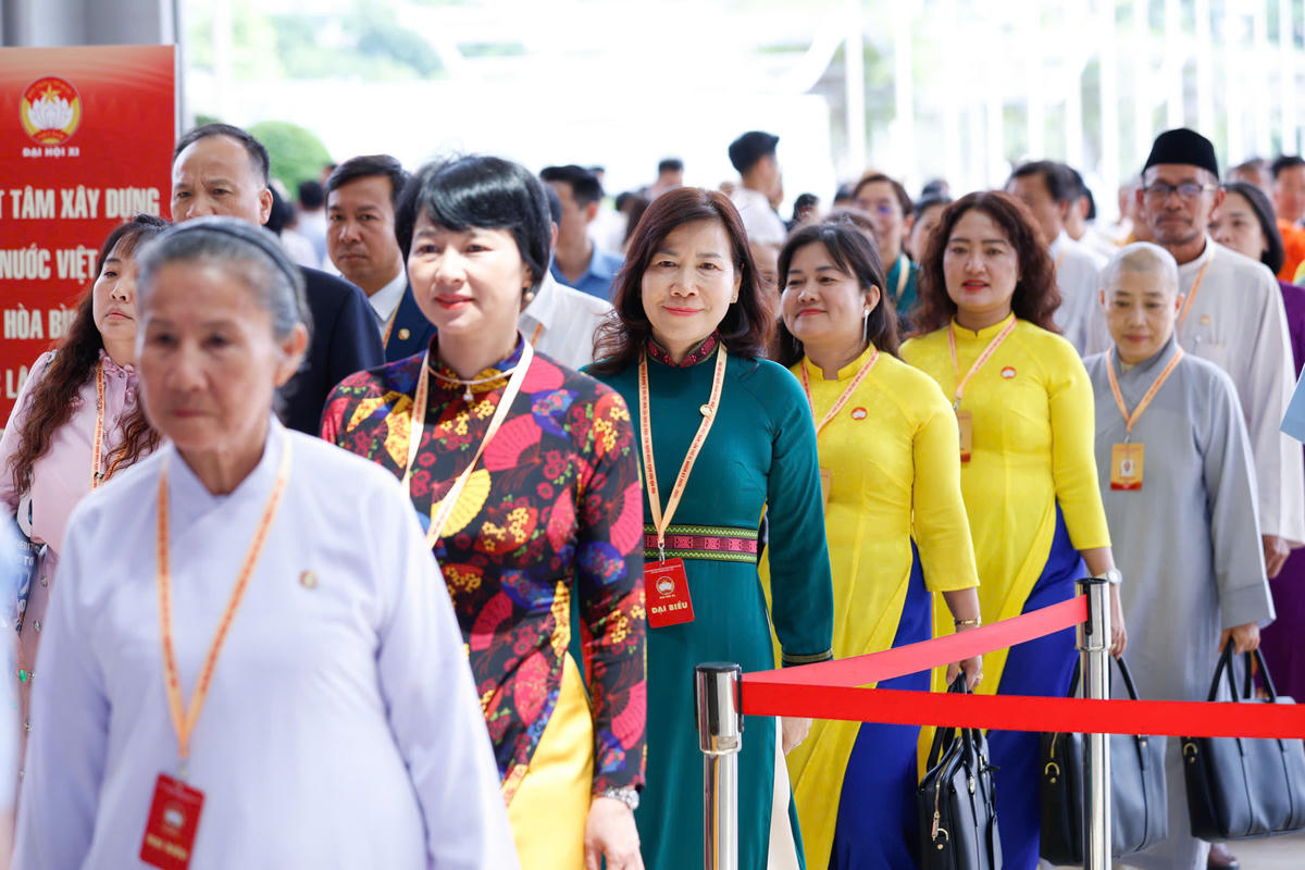 Các đại biểu từ khắp mọi miền Tổ quốc về dự Đại hội.