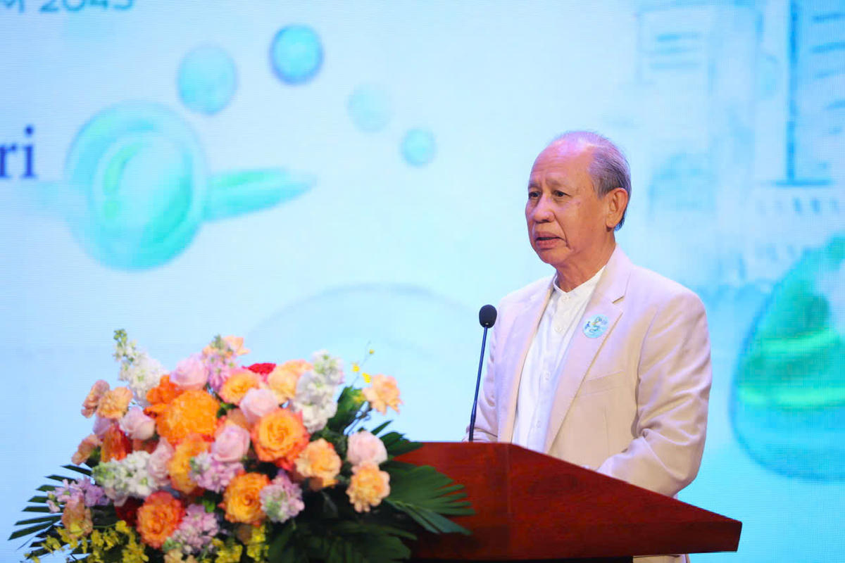 Doanh nhân, nghệ nhân Lý Ngọc Minh-Chủ tịch Hội đồng thành viên Công ty TNHH Minh Long I