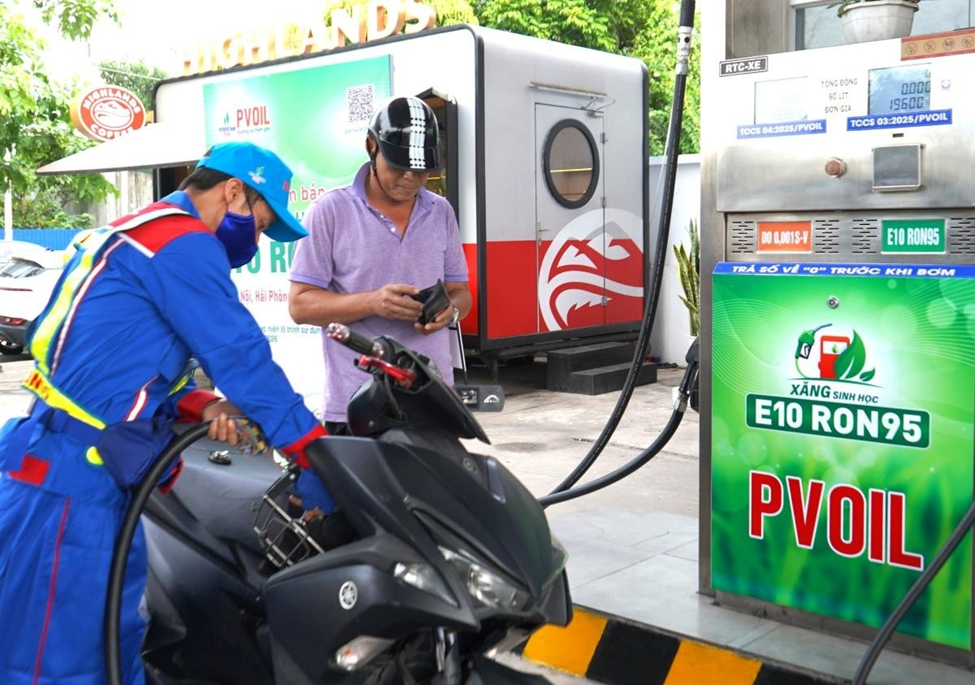 PVOIL chấp nhận việc trả phụ phí, chi phí cao để giữ vững nguồn cung cho hệ thống