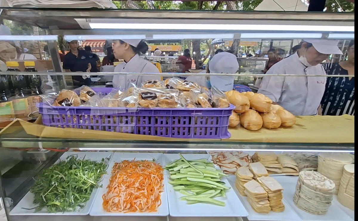 Lễ hội Bánh mì 2025 quy tụ 168 gian hàng. Ảnh: S.X