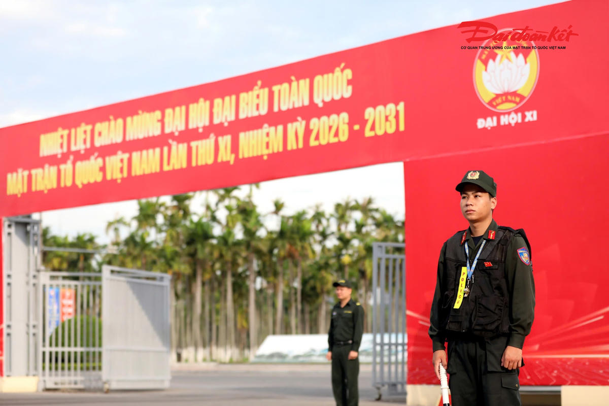 Đại hội đại biểu toàn quốc Mặt trận Tổ quốc Việt Nam lần thứ XI, nhiệm kỳ 2026 – 2031 diễn ra từ ngày 11 đến 13/5/2026 tại Trung tâm Hội nghị Quốc gia, số 2 Đại lộ Thăng Long, phường Từ Liêm, thành phố Hà Nội. Đây là sự kiện chính trị quan trọng của đất nước, thu hút đông đảo đại biểu, khách mời từ các tỉnh, thành phố trên cả nước tham dự.