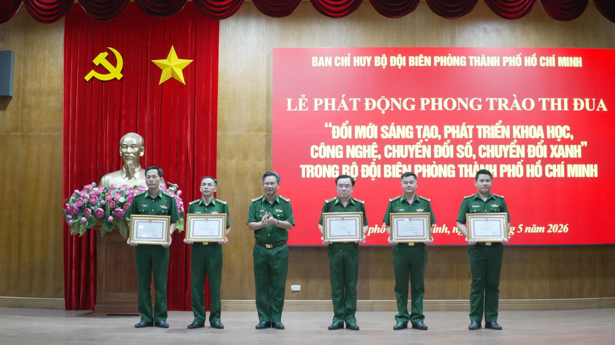 27 tập thể, cá nhân được khen thưởng tại cuộc thi chính luận về bảo vệ nền tảng tư tưởng của Đảng 