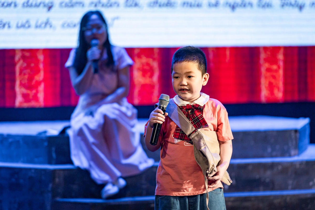 Trải nghiệm làm diễn viên của khán giả nhí trong phần thử vai trực tiếp.